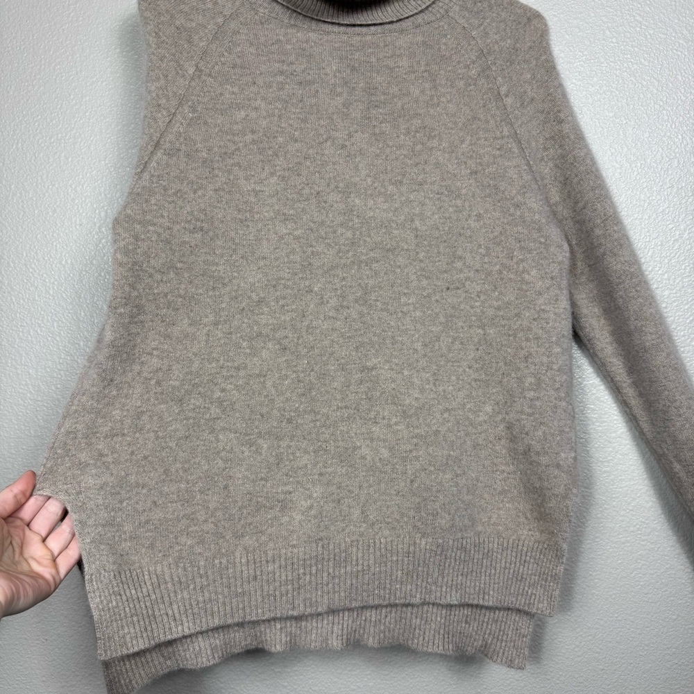 Jarbo turtle neck 100% cashmere sweater tan EUC‎ E - Picture 8 of 14